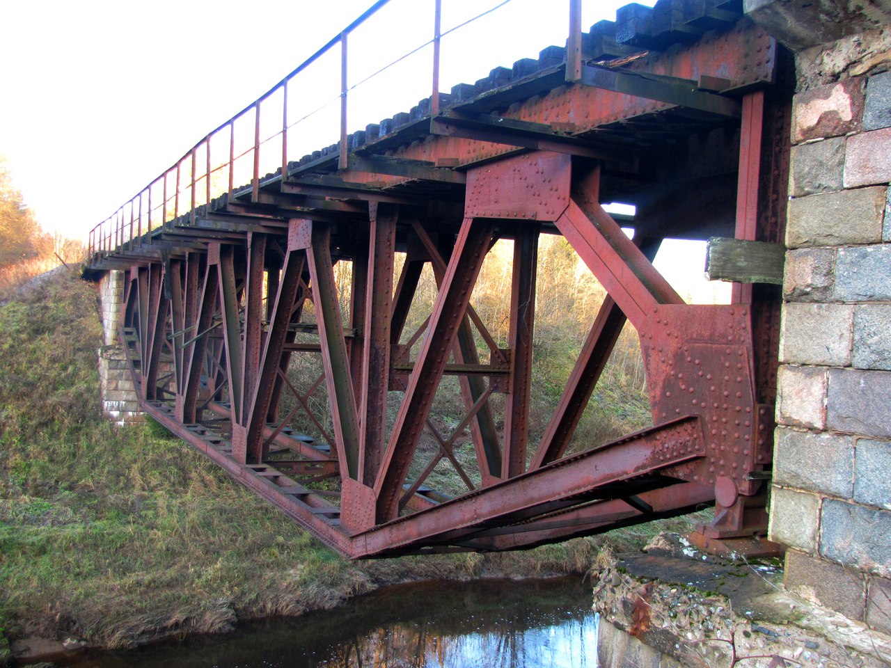 Крестцы Железнодорожный мост через реку Холова